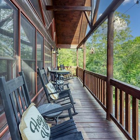 Trout N' About Your Blue Ridge Mountains Retreat, Hot Tub + Game Room! Ellijay Exterior foto