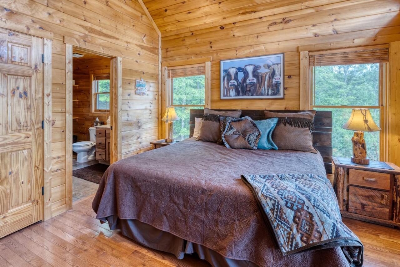Trout N' About Your Blue Ridge Mountains Retreat, Hot Tub + Game Room! Ellijay Exterior foto